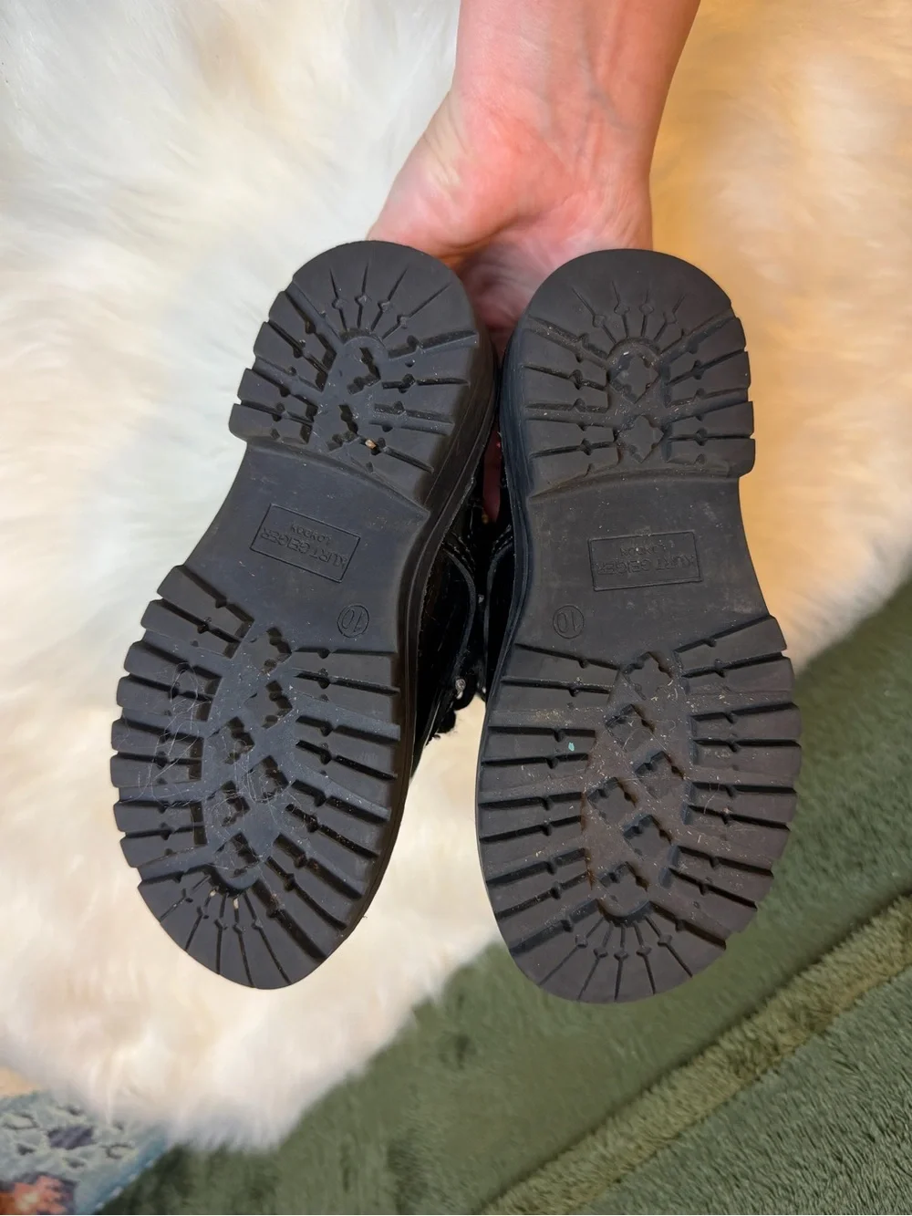 Kurt Geiger London Kids Mini Birdie Black Patent & Rainbow Combat Boots Size 10C